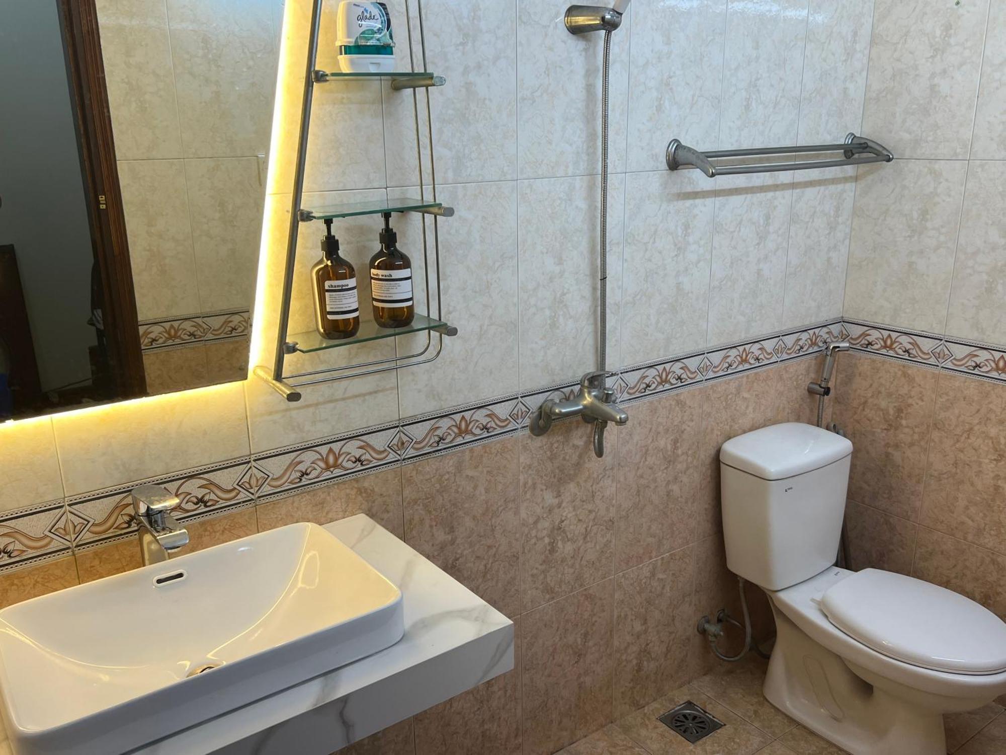Lh Homestay Hanoi Exteriör bild